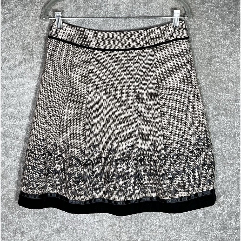 Ann Taylor LOFT Skirt Womens Size 6P Pleated A-Line Chevron Velvet‎ Hem Sequins